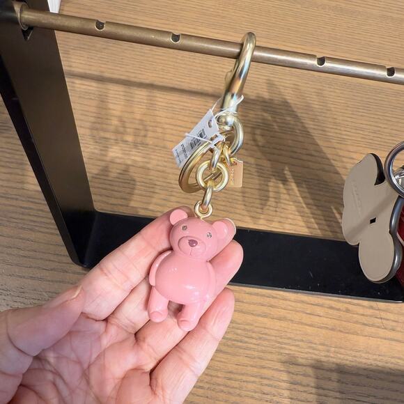 Coach CP890 Bear Bag Charm In Gold/Ruby Authentic - Picture 1 of 4